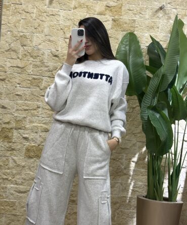 Sweatshirt Attention print