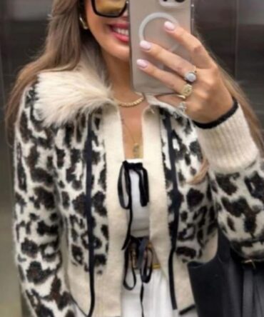 Tiger cardigan with front self ties